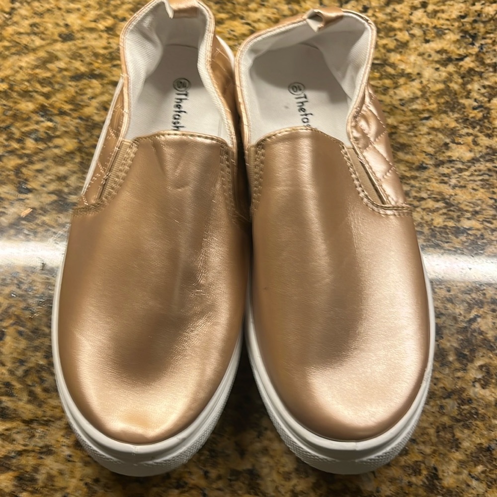 Shoes 5/$10.00 if bundled
